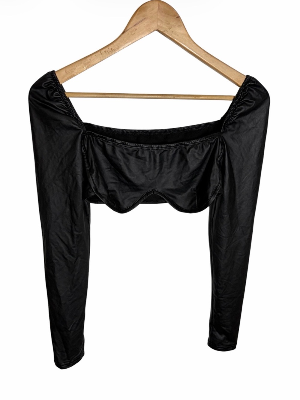 Black faux leather cyberpunk goth crop top with long sleeves size M/6